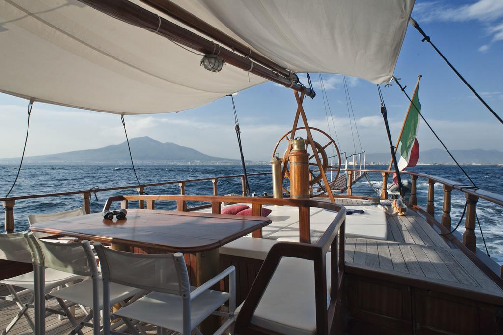 Plaghia Boat & Breakfast Hotel Castellammare di Stabia Exterior photo