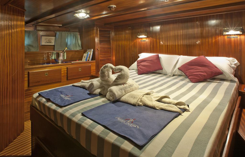 Plaghia Boat & Breakfast Hotel Castellammare di Stabia Exterior photo